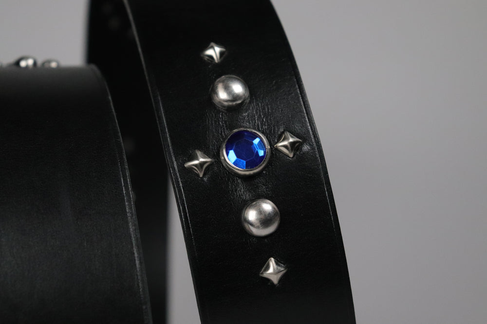 RØ-15-S / Red and Blue Studded Belt (1.5")